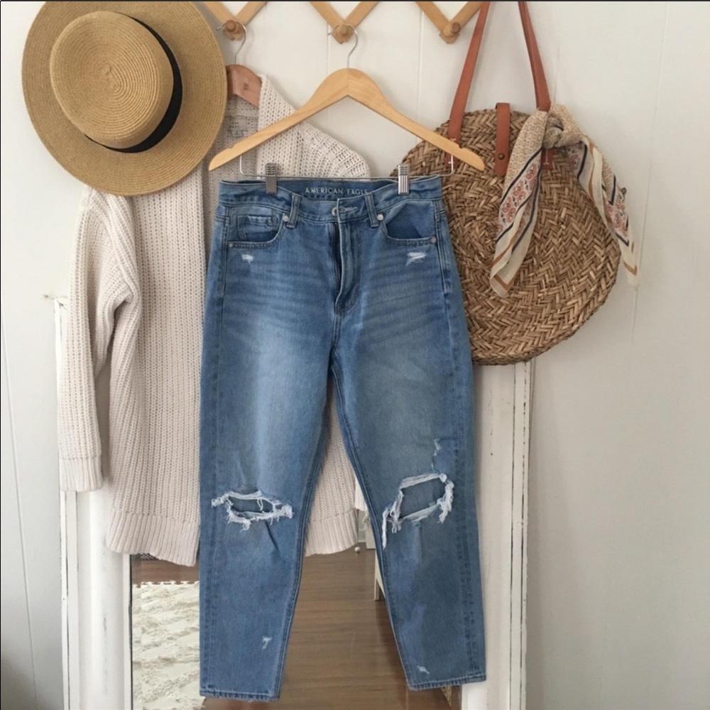 American Eagle mom jeans